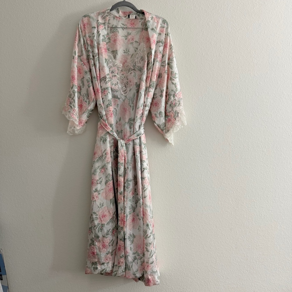 Vintage Natori Matching Slip and Kimono Robe Bridal Pink Floral Lace Set